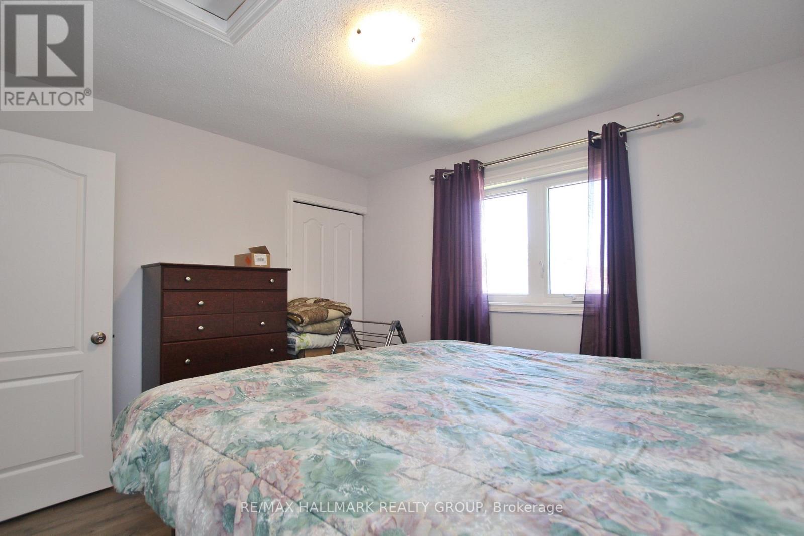 2143 Johnston Road, Ottawa, Ontario  K1G 5K1 - Photo 21 - X12968302