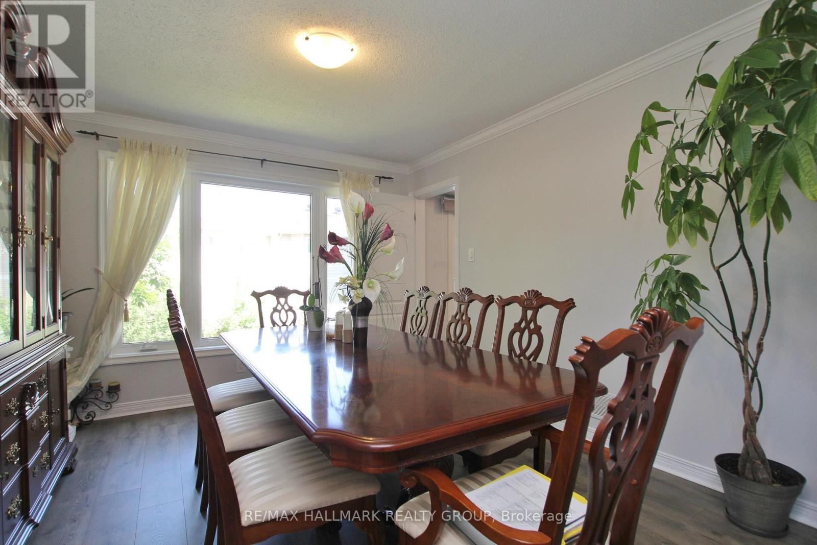 2143 Johnston Road, Ottawa, Ontario  K1G 5K1 - Photo 7 - X12968302