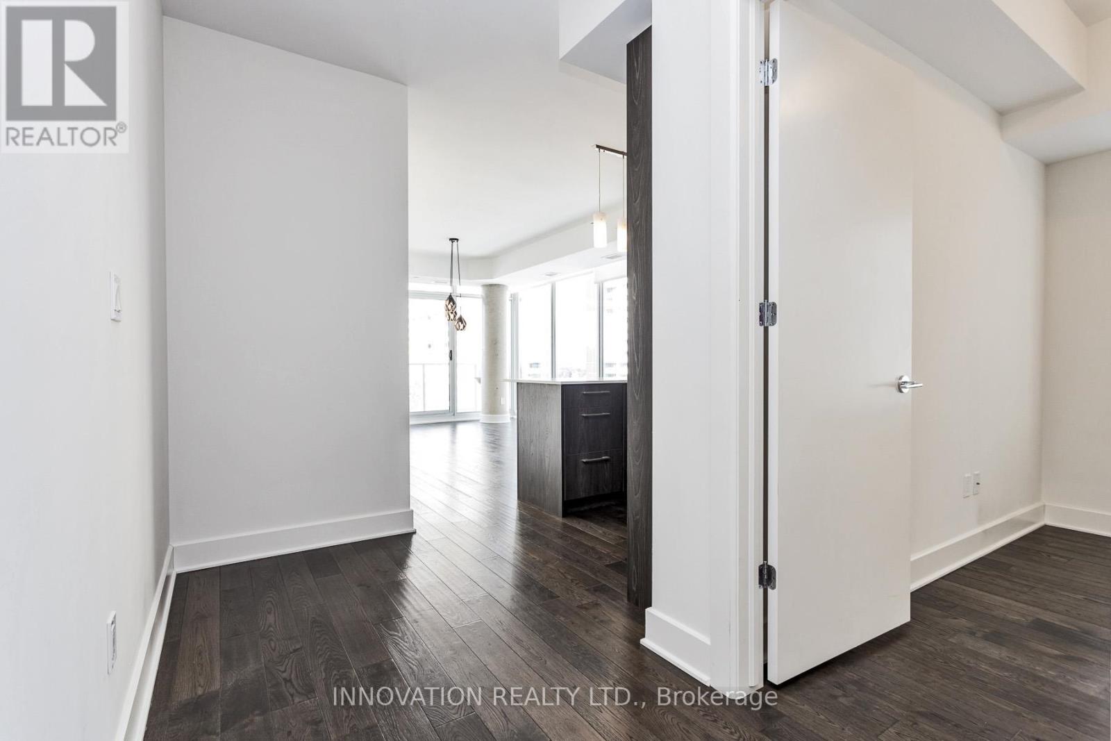 702 - 255 Bay Street, Ottawa, Ontario  K1R 0C5 - Photo 11 - X12968304