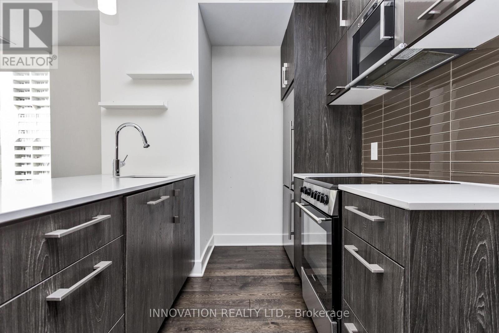 702 - 255 Bay Street, Ottawa, Ontario  K1R 0C5 - Photo 16 - X12968304