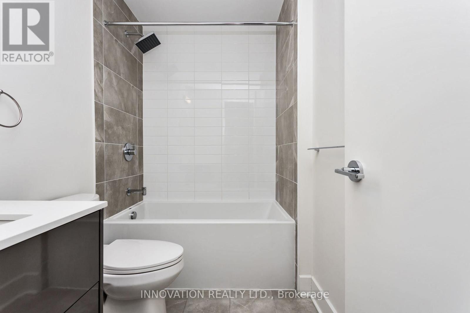 702 - 255 Bay Street, Ottawa, Ontario  K1R 0C5 - Photo 32 - X12968304