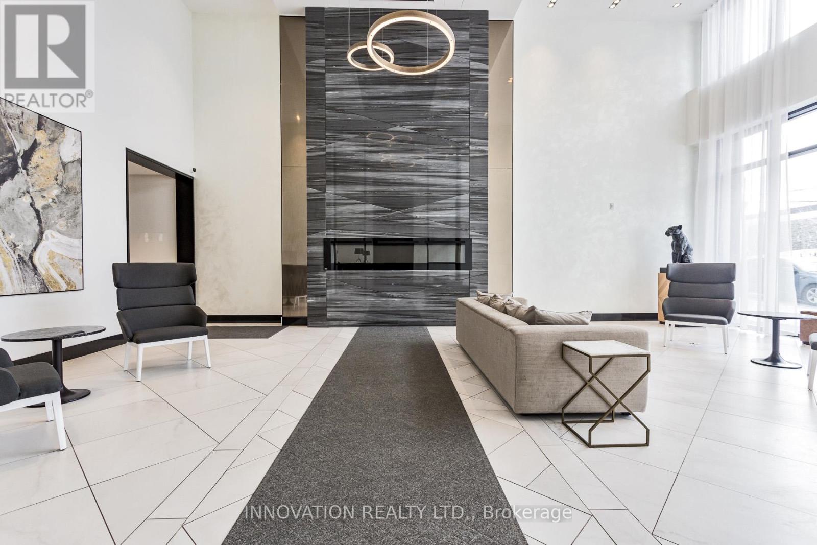 702 - 255 Bay Street, Ottawa, Ontario  K1R 0C5 - Photo 5 - X12968304