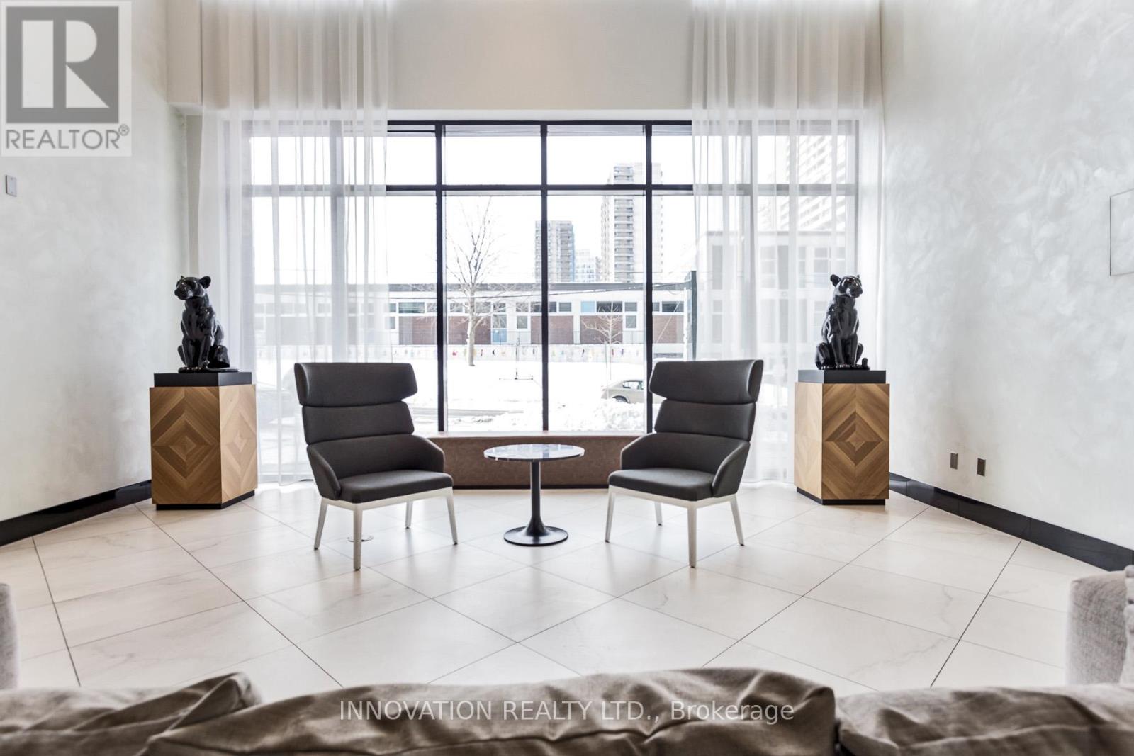 702 - 255 Bay Street, Ottawa, Ontario  K1R 0C5 - Photo 7 - X12968304