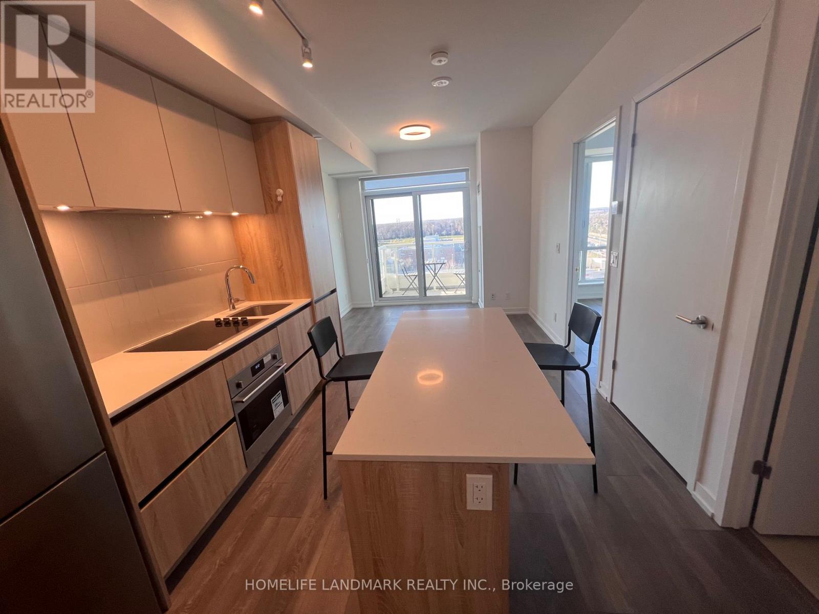 902 - 8 Beverley Glen Boulevard, Vaughan, Ontario  L4J 0L5 - Photo 8 - N12967084