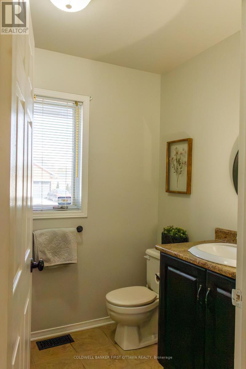 32 James Lewis Avenue, Ottawa, Ontario  K2S 1K5 - Photo 7 - X12956766