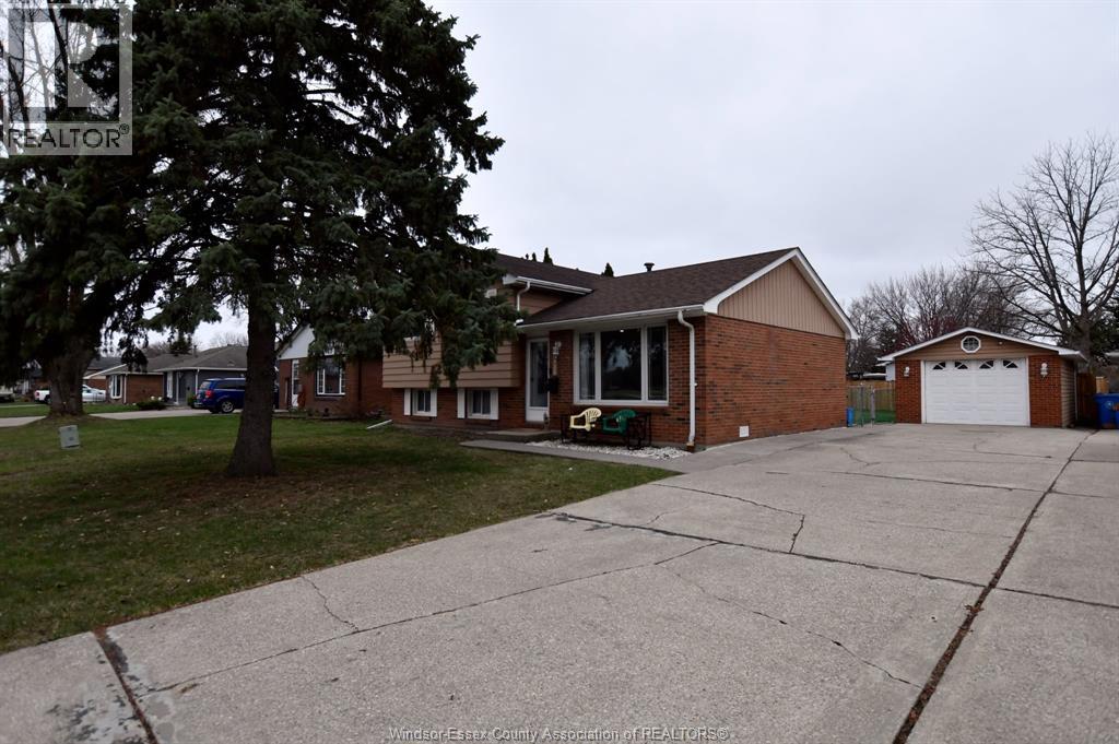 2935 Rivard, Windsor, Ontario  N8T 2J1 - Photo 6 - 26007276