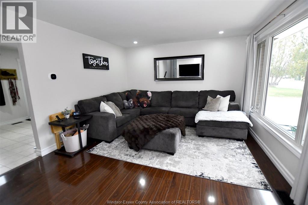 2935 Rivard, Windsor, Ontario  N8T 2J1 - Photo 7 - 26007276