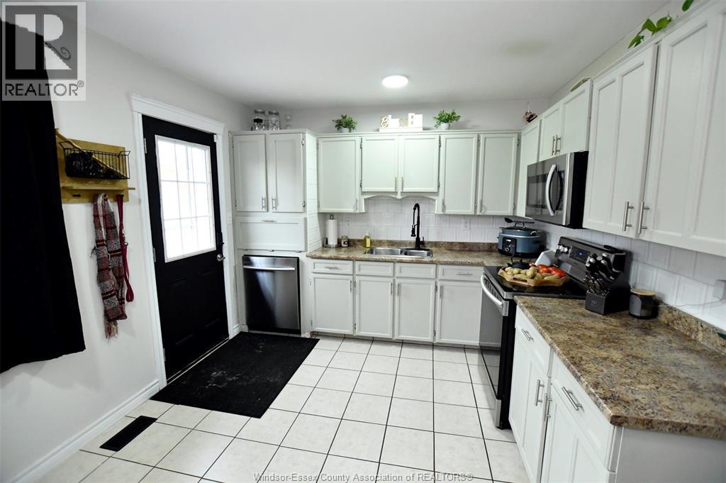 2935 Rivard, Windsor, Ontario  N8T 2J1 - Photo 12 - 26007276