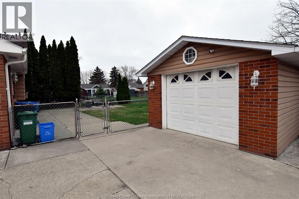 2935 Rivard, Windsor, Ontario  N8T 2J1 - Photo 28 - 26007276