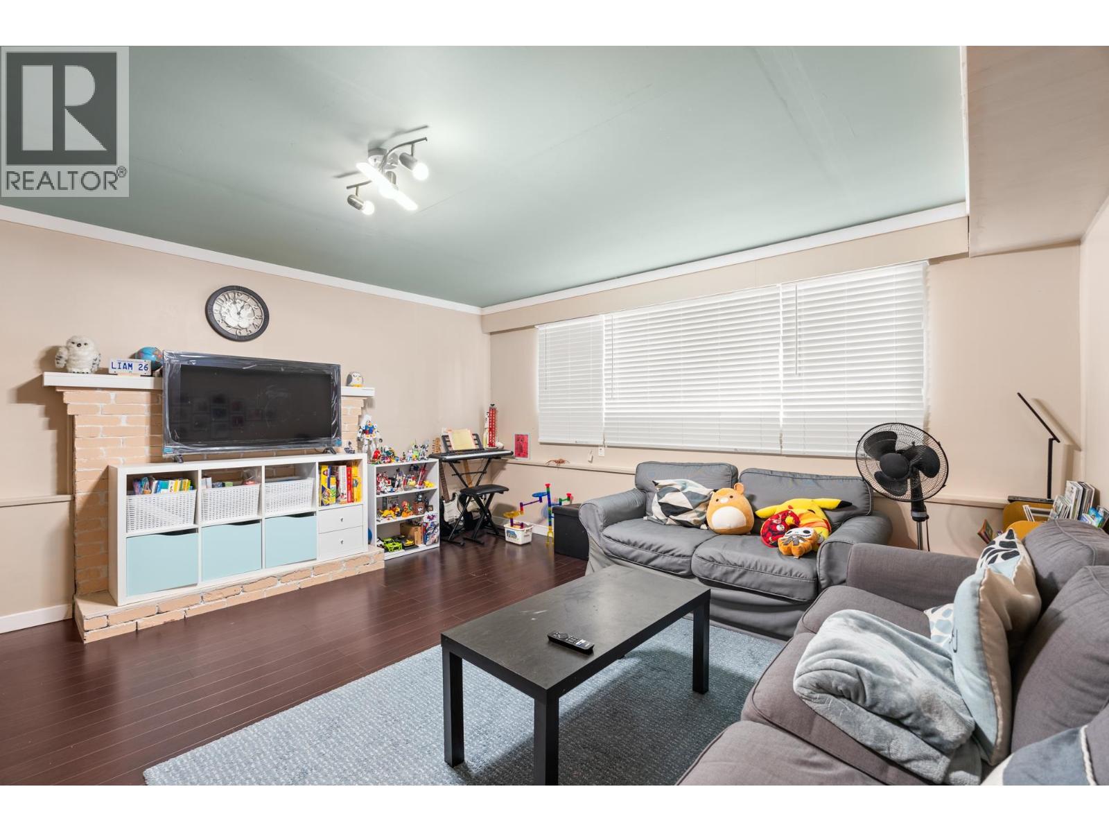 1106 Duthie Avenue, Burnaby, British Columbia  V5A 2R4 - Photo 6 - R3107289