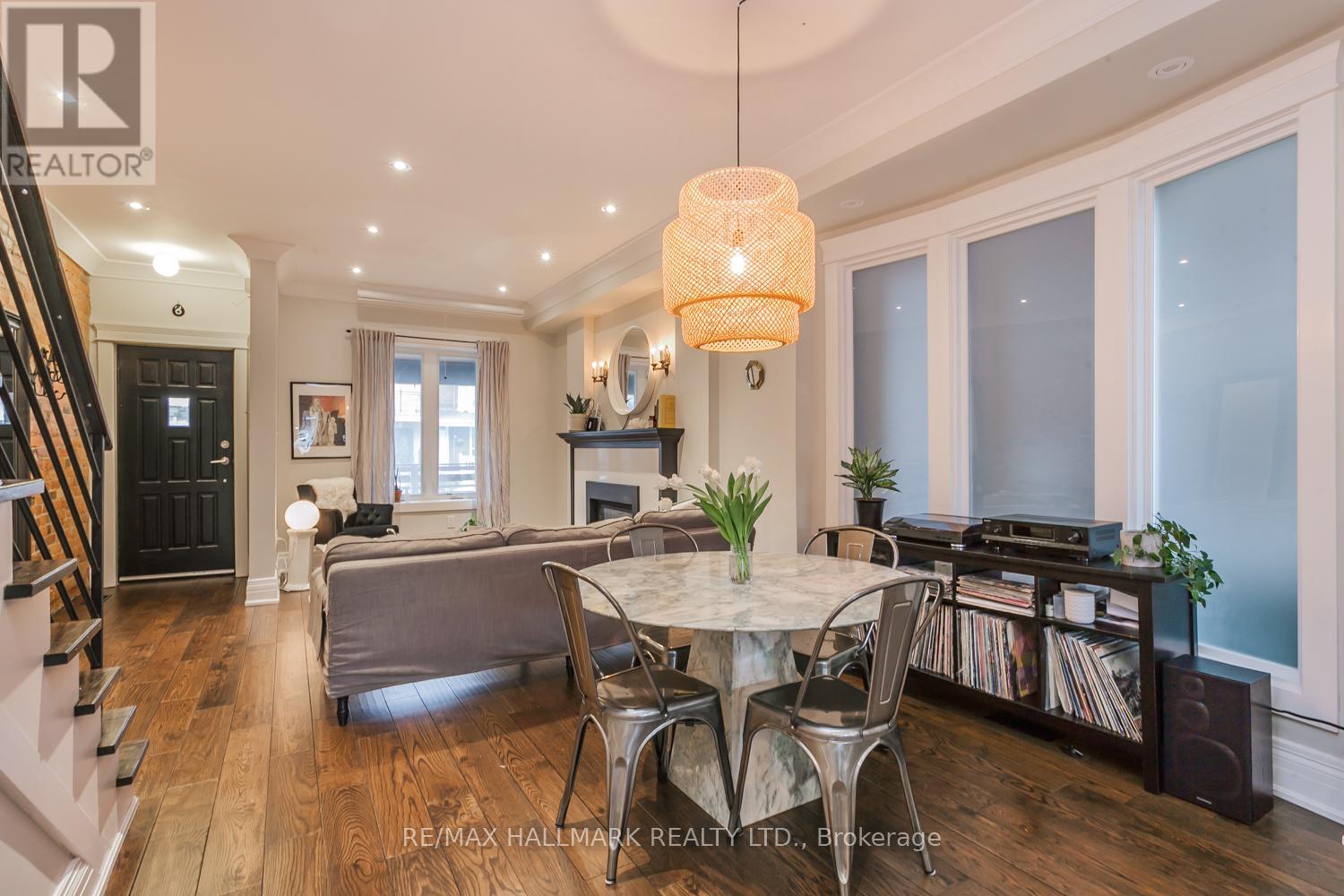 281 Symington Avenue, Toronto, Ontario  M6P 3W7 - Photo 5 - W12968330