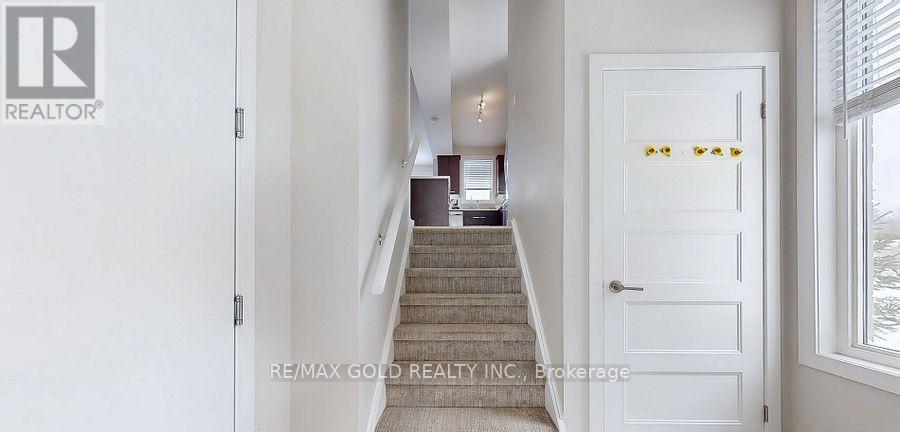 997 West Village Square, London North, Ontario  N6G 0J7 - Photo 17 - X12968308