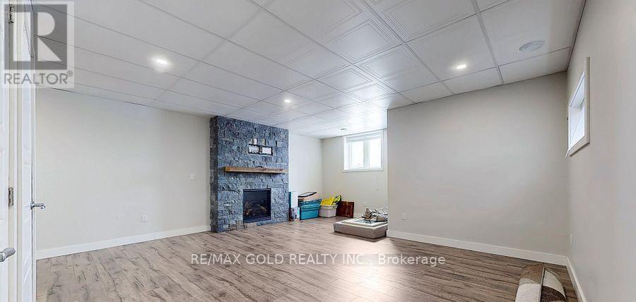 997 West Village Square, London North, Ontario  N6G 0J7 - Photo 33 - X12968308