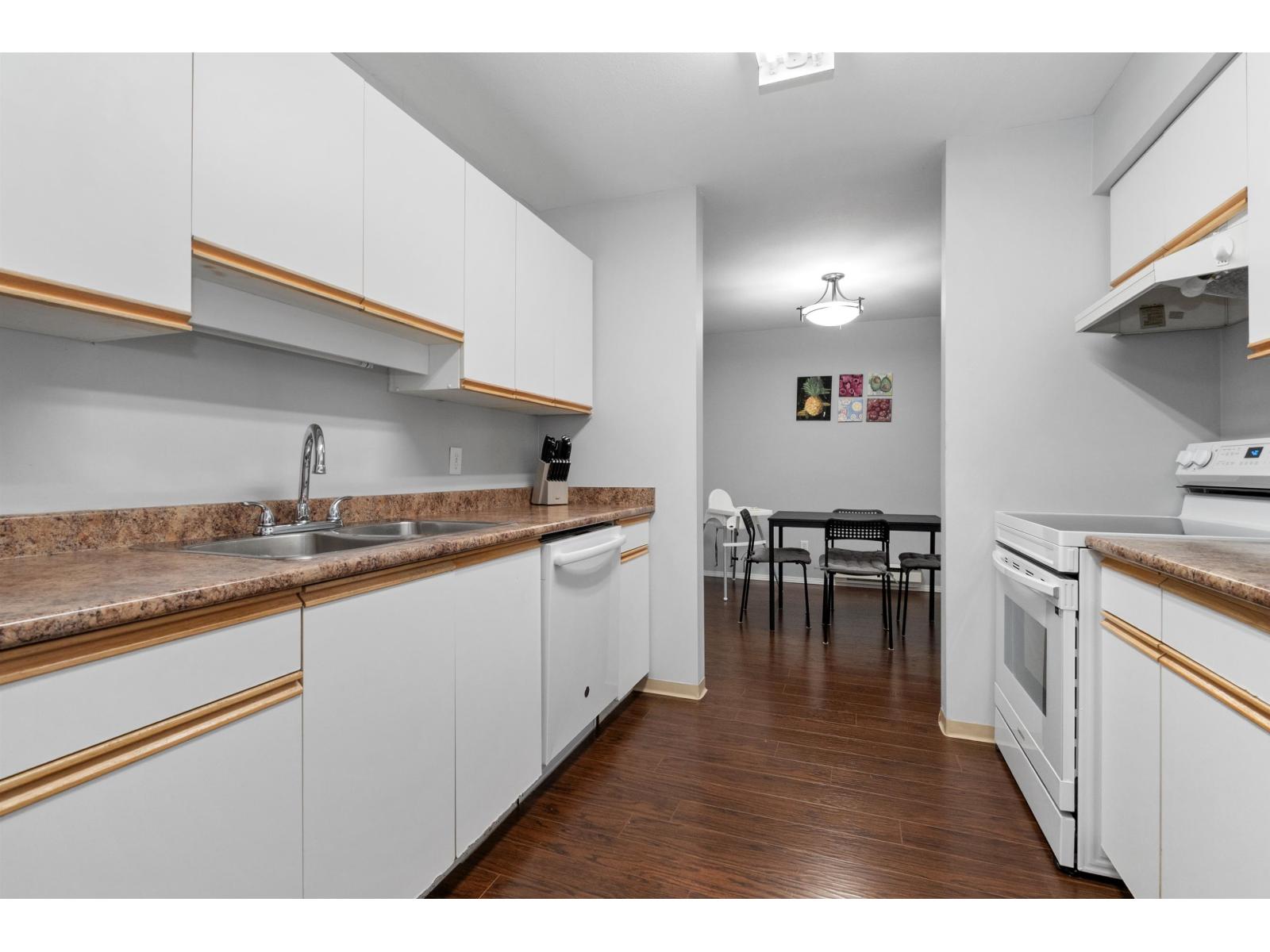 208 45222 Watson Road, Garrison Crossing, Chilliwack, British Columbia  V2R 3J4 - Photo 14 - R3108000