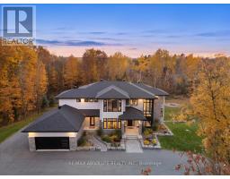 131 CHERRYHILL DRIVE, Ottawa, Ontario