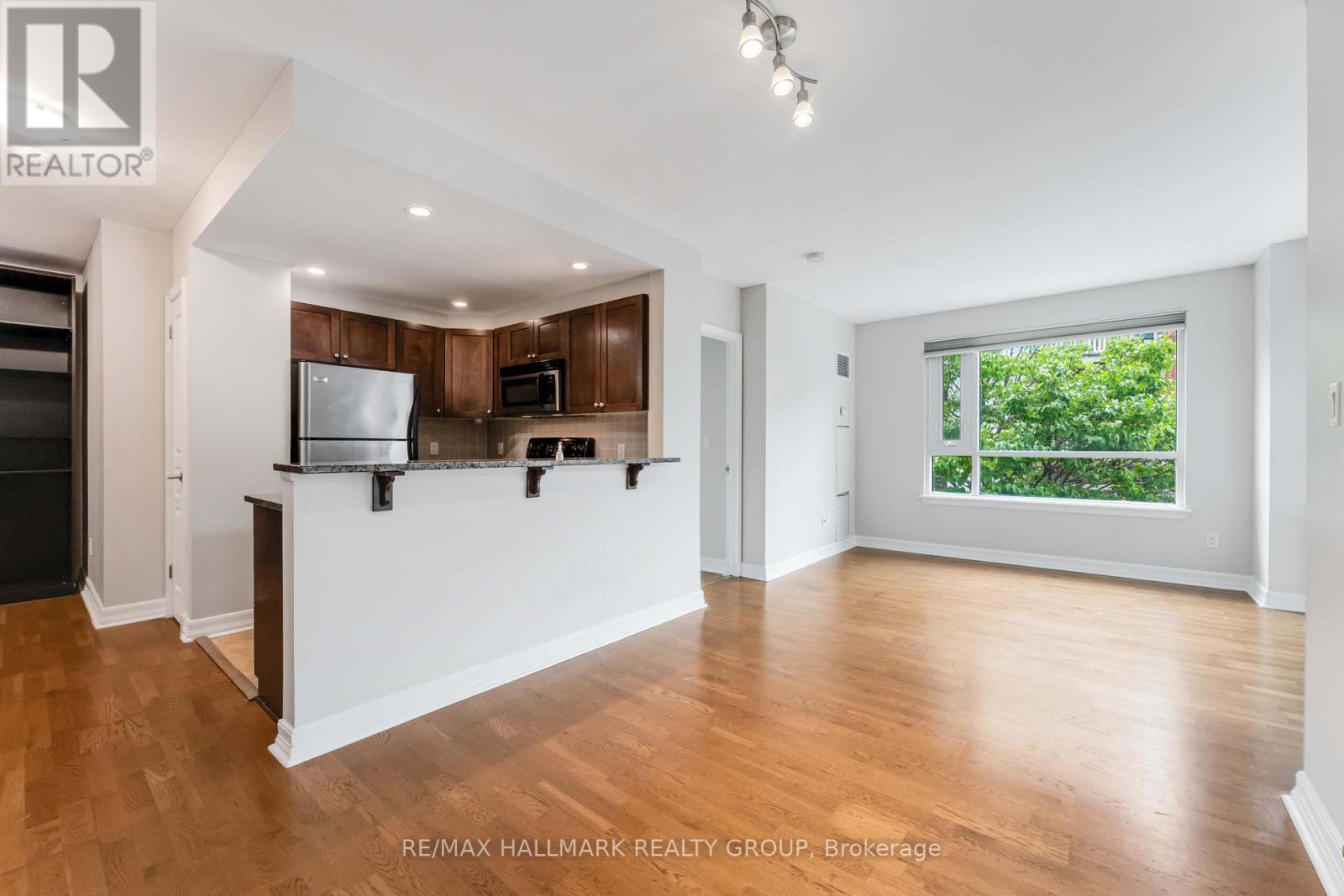 204 - 200 Besserer Street, Ottawa, Ontario  K1N 0A7 - Photo 14 - X12968362