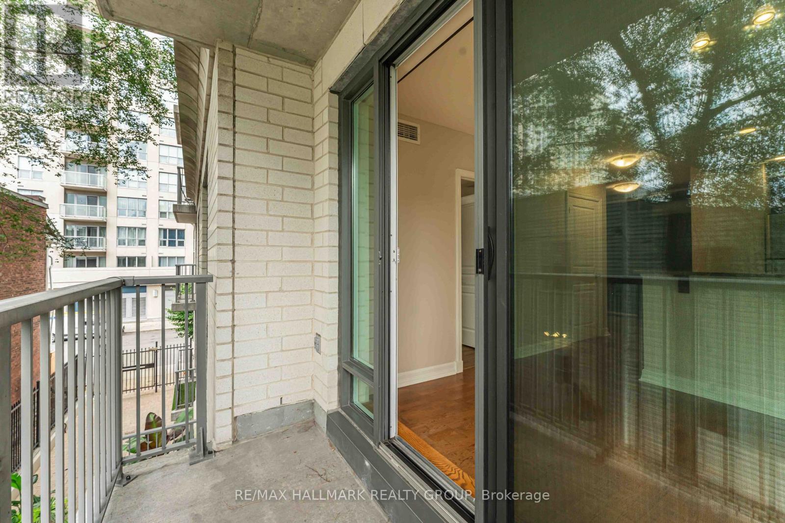 204 - 200 Besserer Street, Ottawa, Ontario  K1N 0A7 - Photo 43 - X12968362