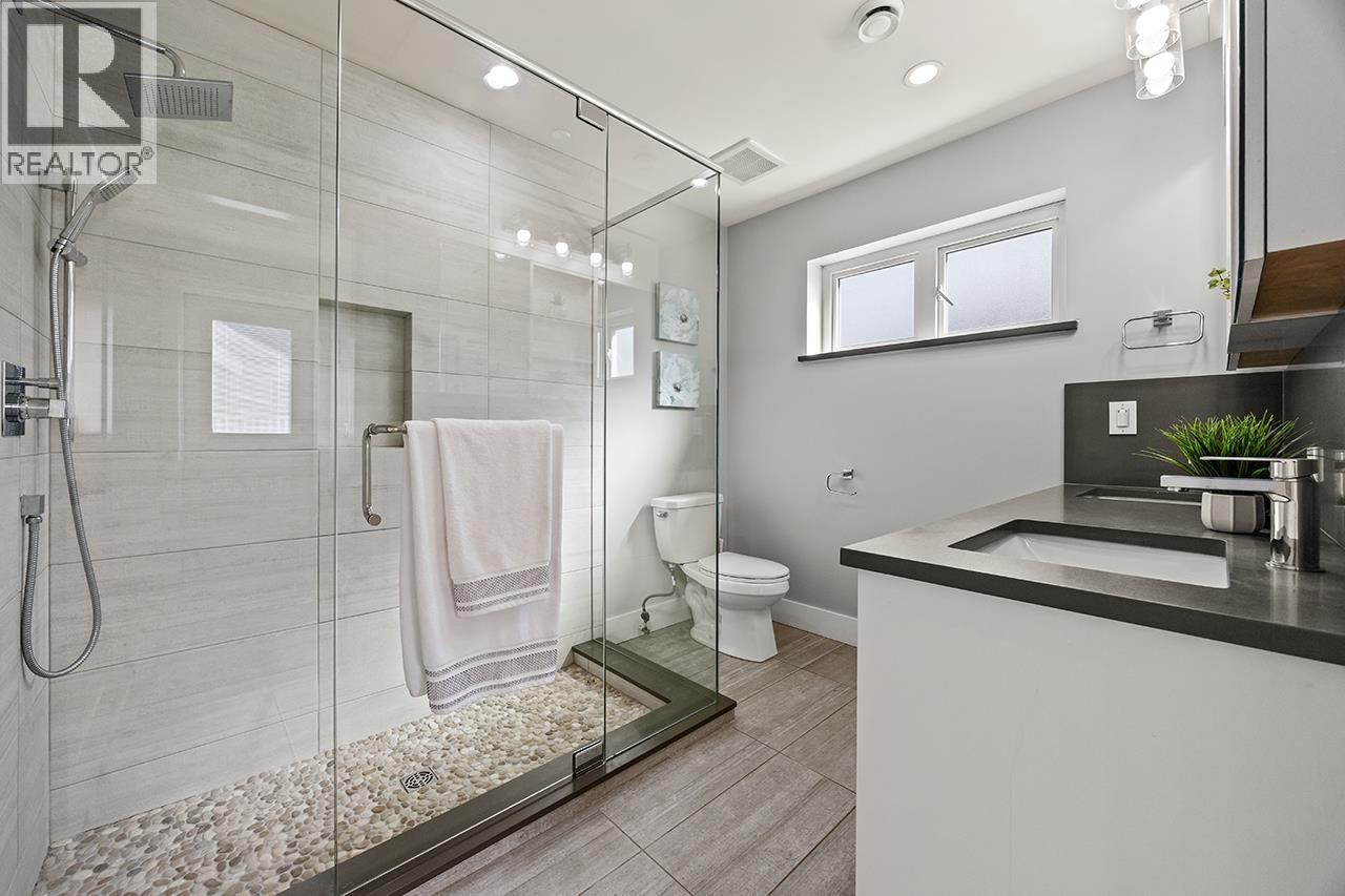 5440 Rhodes Street, Vancouver, British Columbia V5R 3N9 - Photo 14 - R3108125