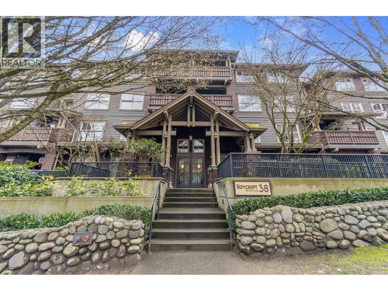 407 38 SEVENTH AVENUE, New Westminster, British Columbia