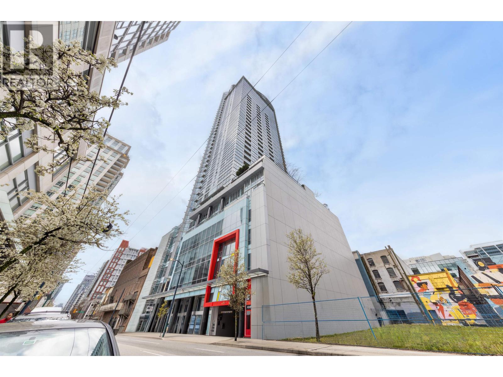 907 833 SEYMOUR STREET, Vancouver, British Columbia