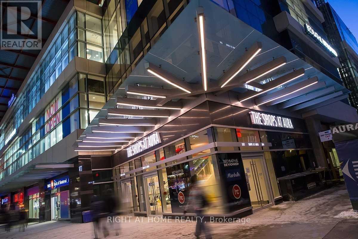 3 - 384 Yonge Street, Toronto, Ontario  M5B 1S8 - Photo 14 - C12968336