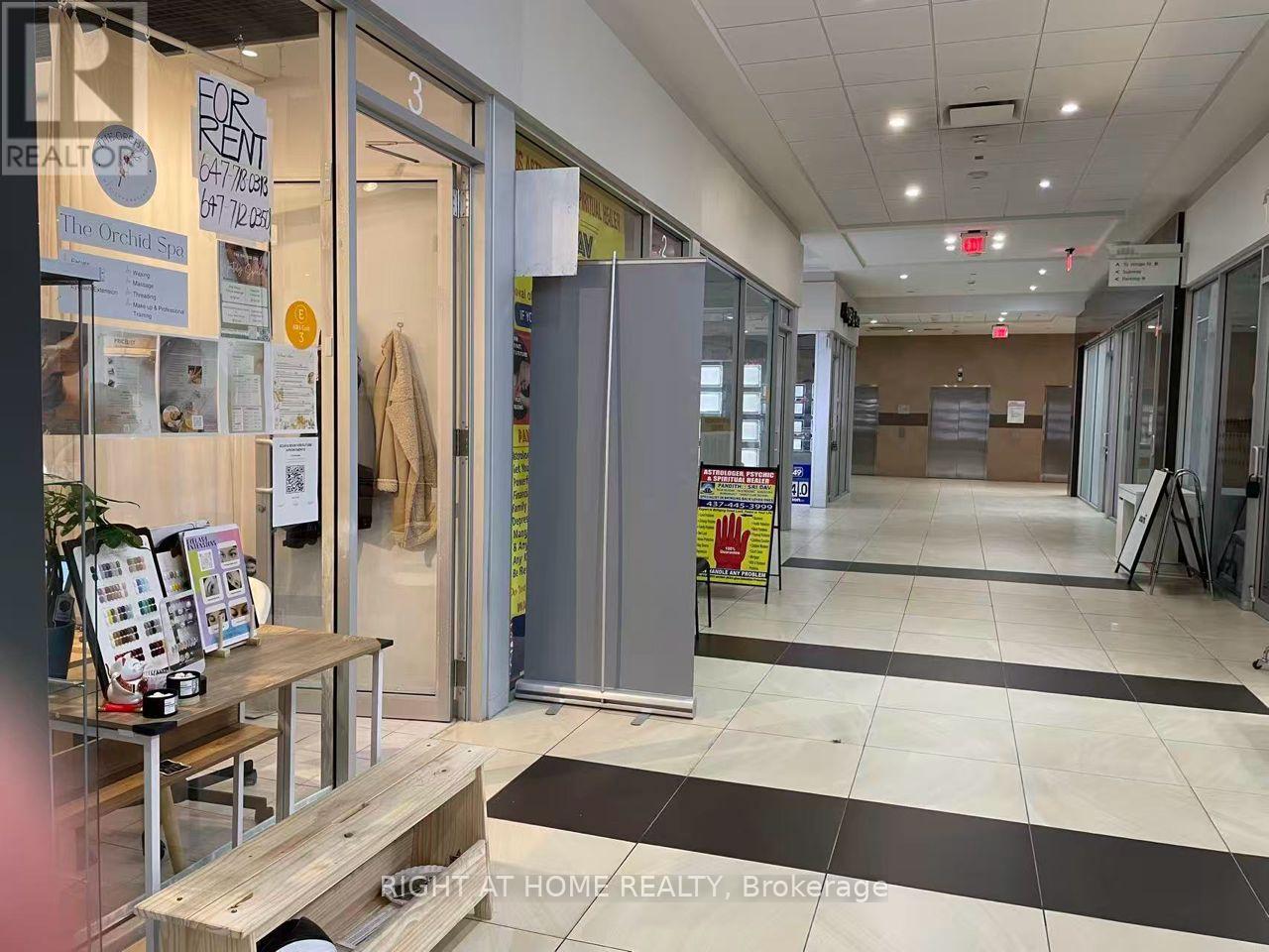 3 - 384 Yonge Street, Toronto, Ontario  M5B 1S8 - Photo 2 - C12968336