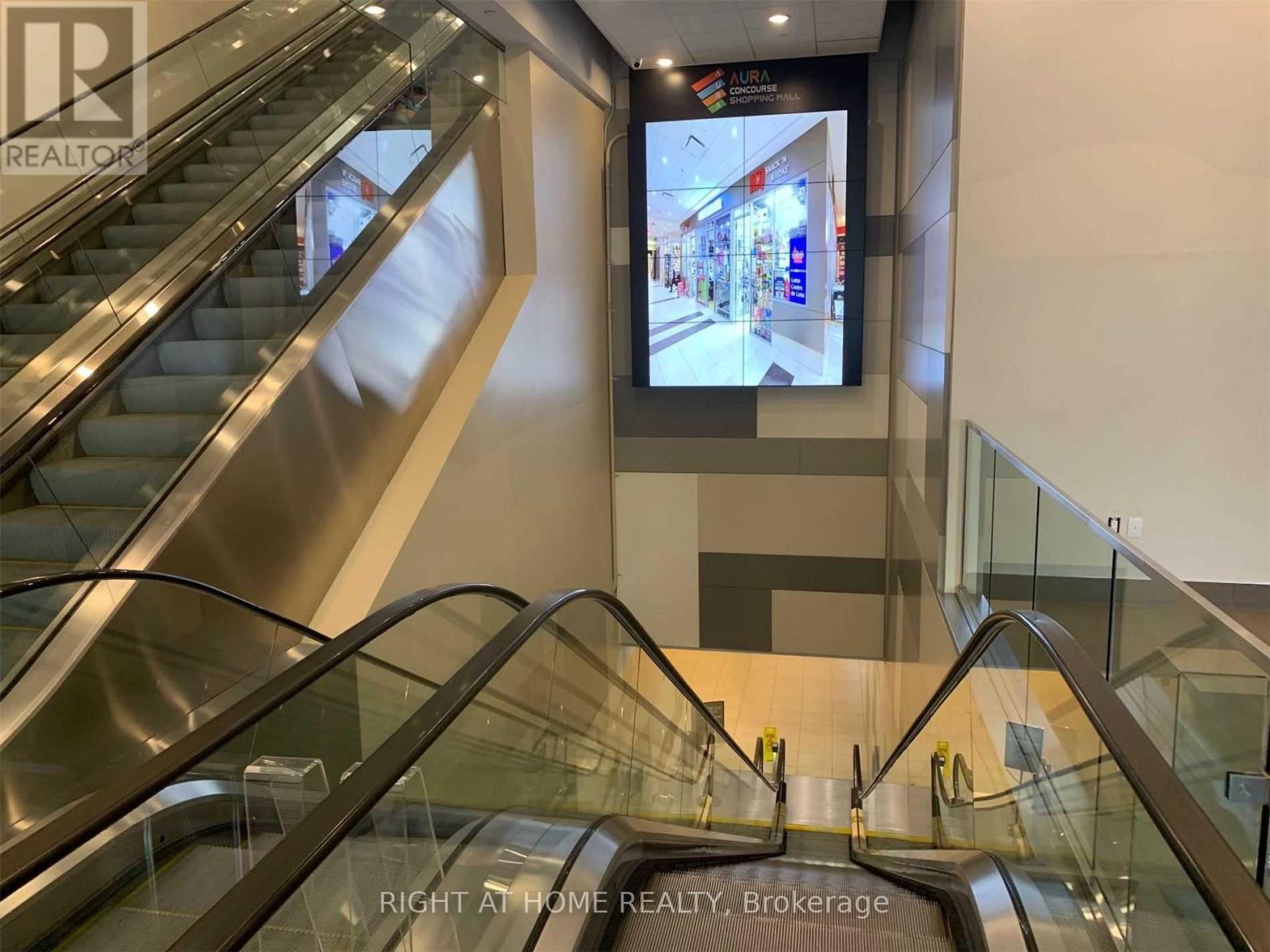 3 - 384 Yonge Street, Toronto, Ontario  M5B 1S8 - Photo 7 - C12968336