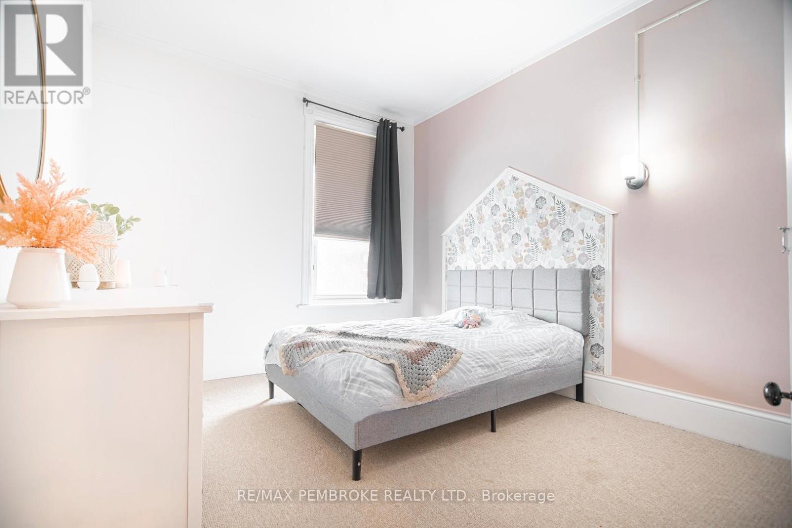 188 Esther Street, Pembroke, Ontario  K8A 3C2 - Photo 24 - X12968374