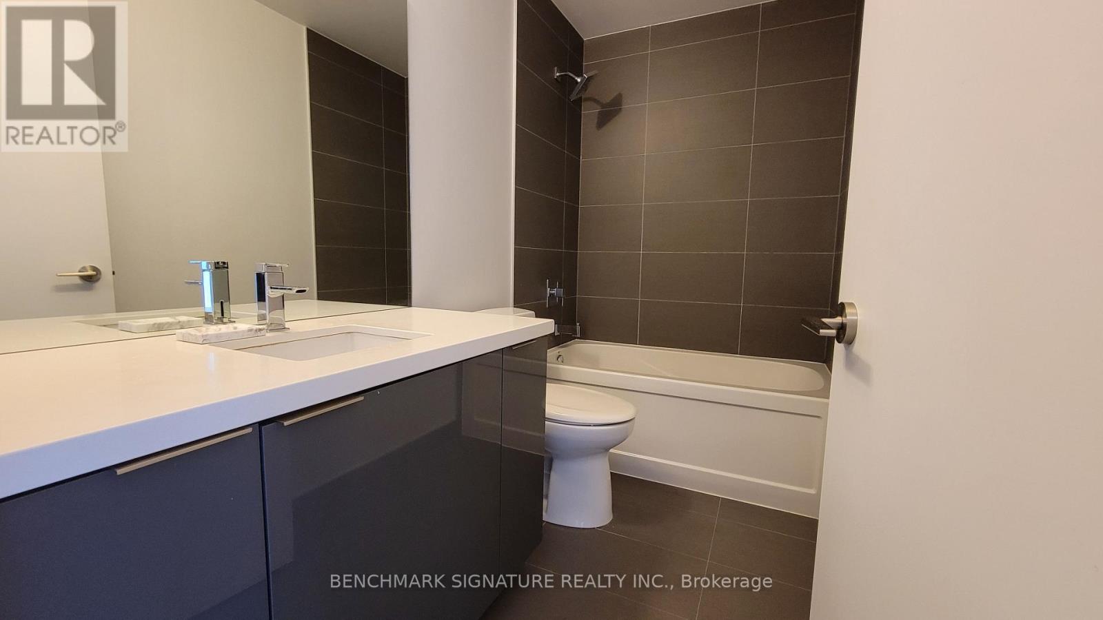 3003 - 8 Eglinton Avenue E, Toronto, Ontario  M4P 1A6 - Photo 11 - C12968346