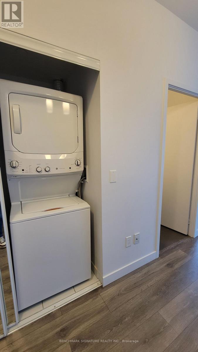 3003 - 8 Eglinton Avenue E, Toronto, Ontario  M4P 1A6 - Photo 12 - C12968346