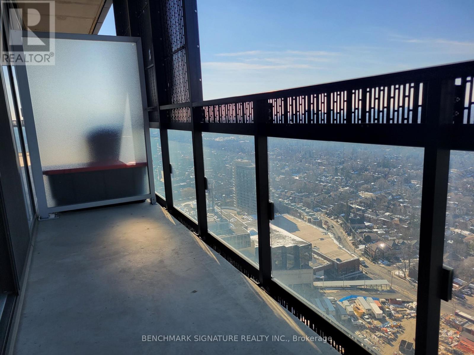 3003 - 8 Eglinton Avenue E, Toronto, Ontario  M4P 1A6 - Photo 2 - C12968346