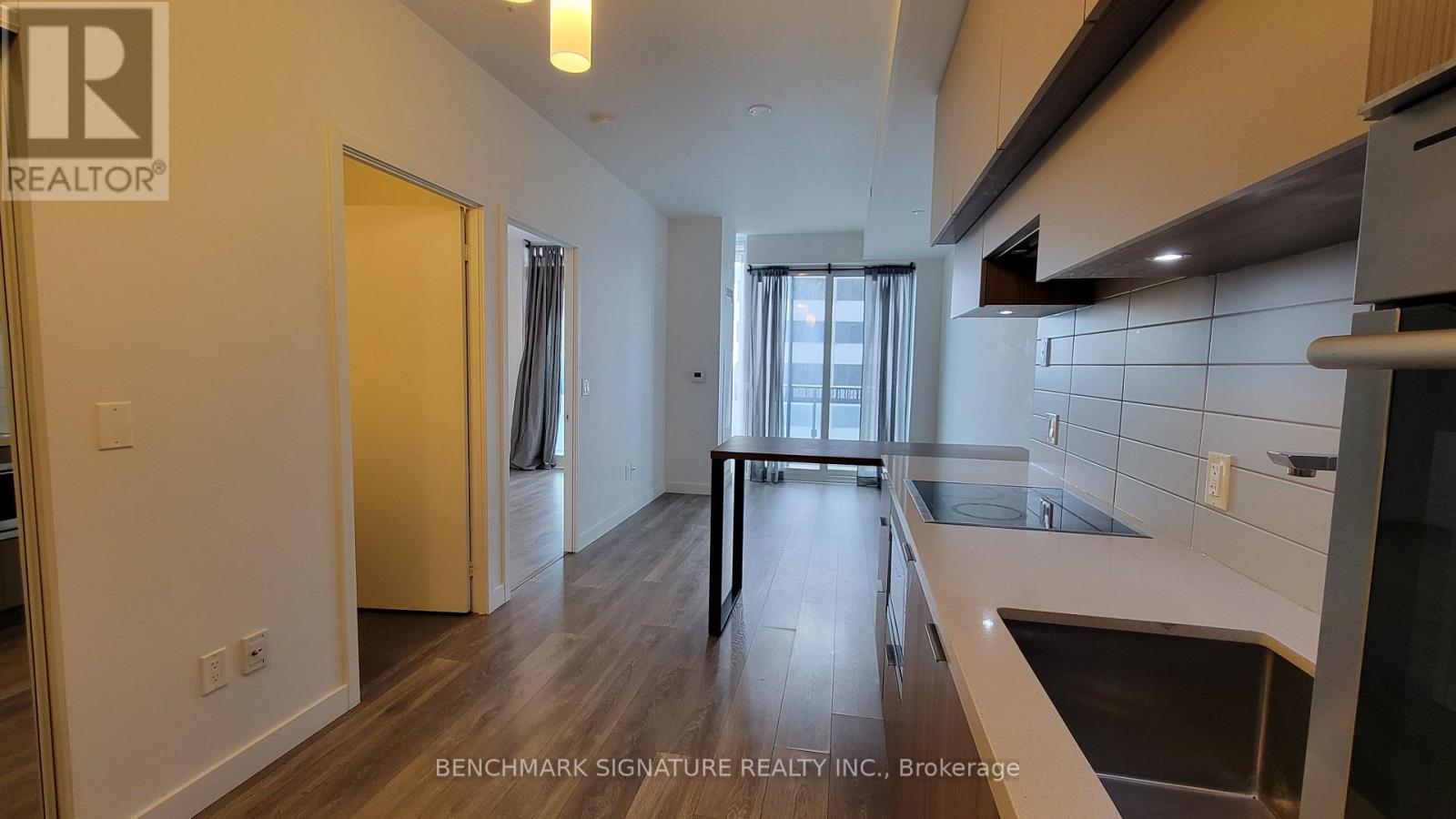 3003 - 8 Eglinton Avenue E, Toronto, Ontario  M4P 1A6 - Photo 6 - C12968346