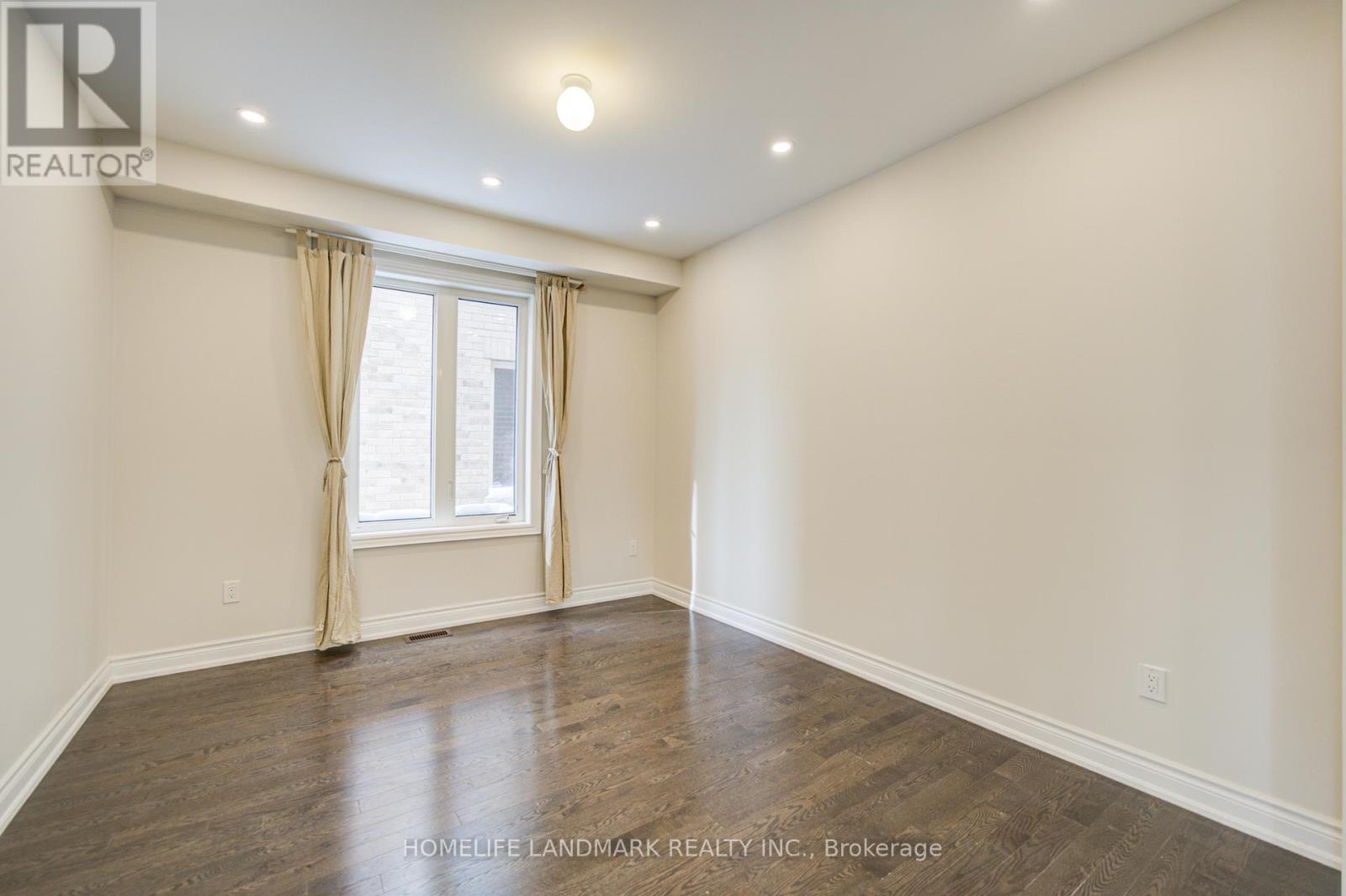 9 Rotondo Crescent, Vaughan, Ontario  L4H 4R1 - Photo 12 - N12968382