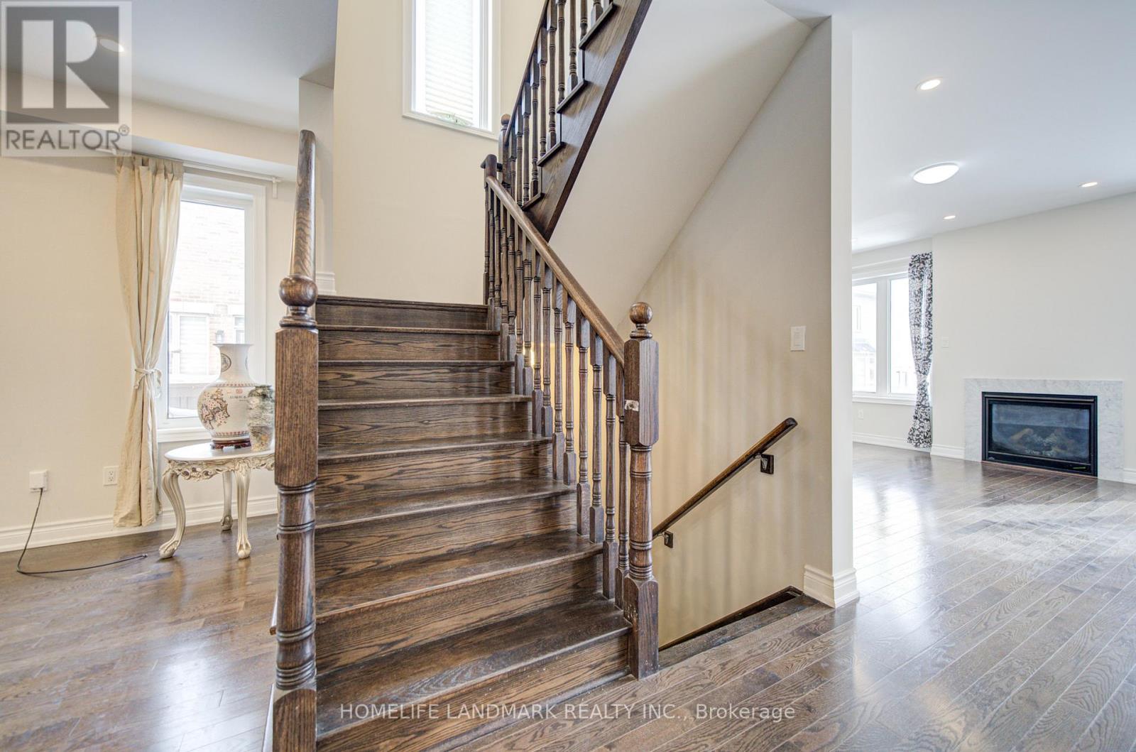 9 Rotondo Crescent, Vaughan, Ontario  L4H 4R1 - Photo 14 - N12968382