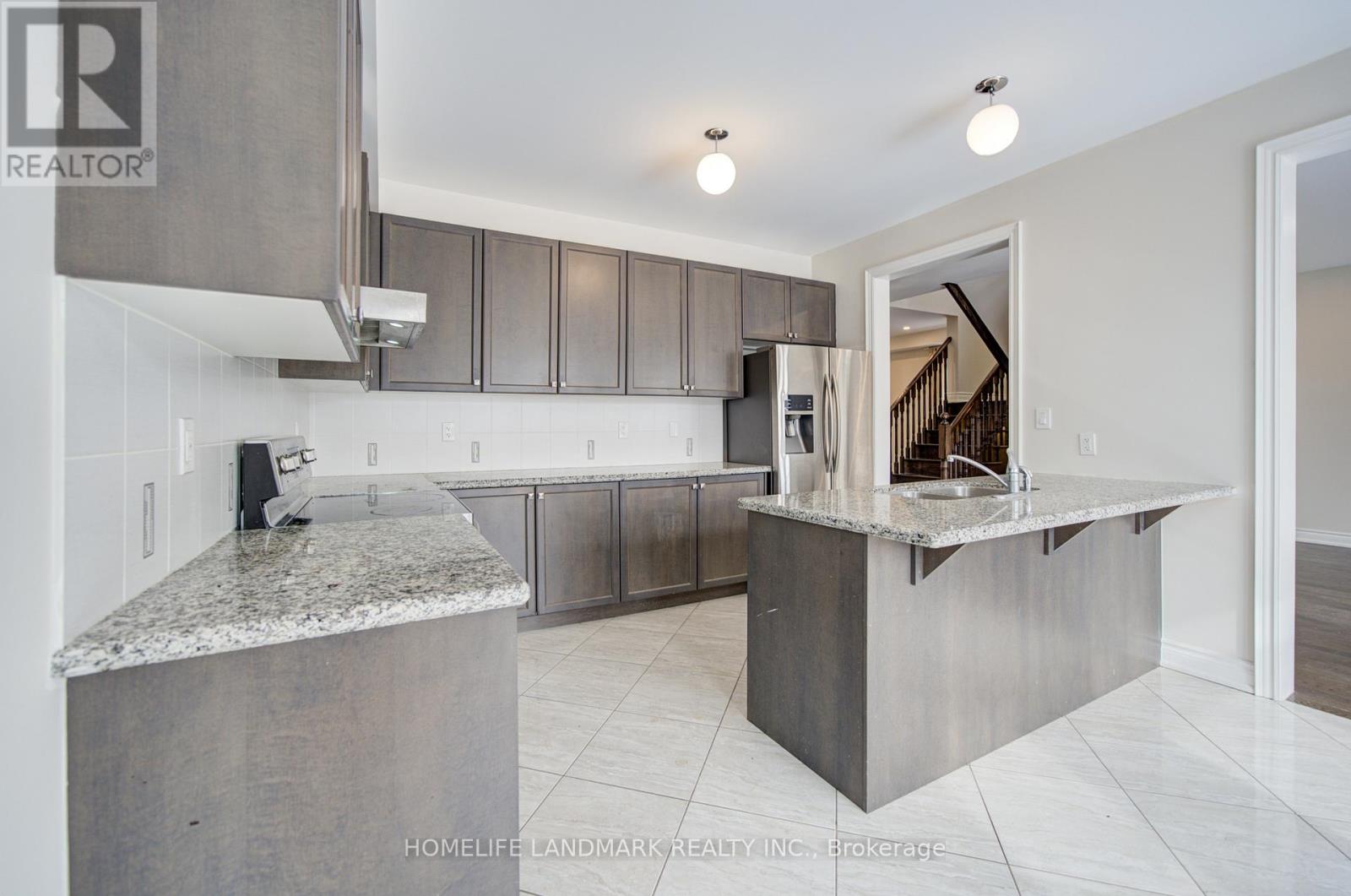 9 Rotondo Crescent, Vaughan, Ontario  L4H 4R1 - Photo 24 - N12968382