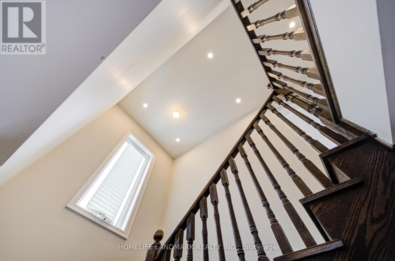 9 Rotondo Crescent, Vaughan, Ontario  L4H 4R1 - Photo 25 - N12968382