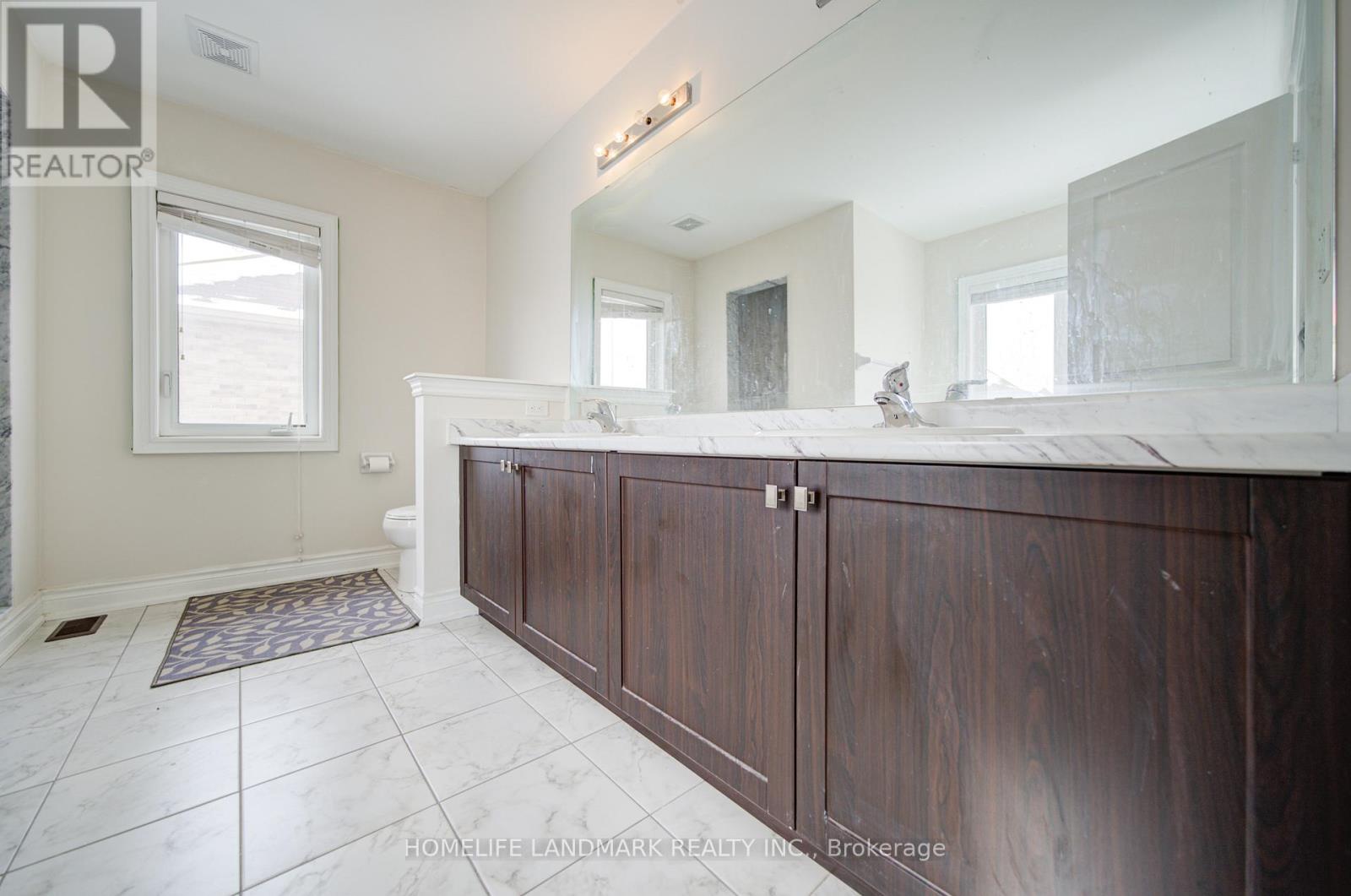 9 Rotondo Crescent, Vaughan, Ontario  L4H 4R1 - Photo 30 - N12968382