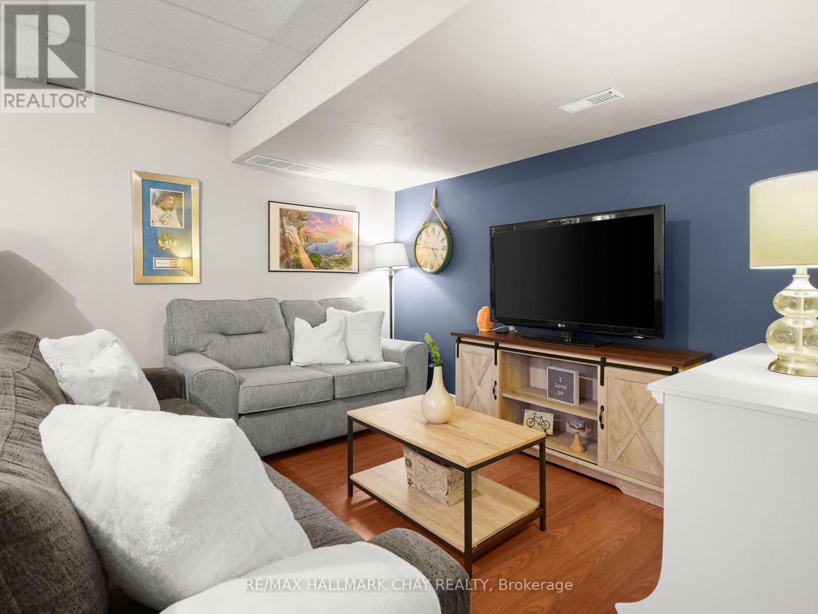 58 Smith Street, New Tecumseth, Ontario  L9R 1Z9 - Photo 34 - N12968388