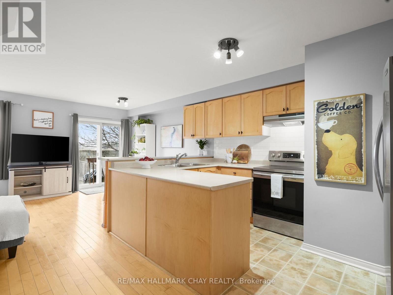 58 Smith Street, New Tecumseth, Ontario  L9R 1Z9 - Photo 9 - N12968388