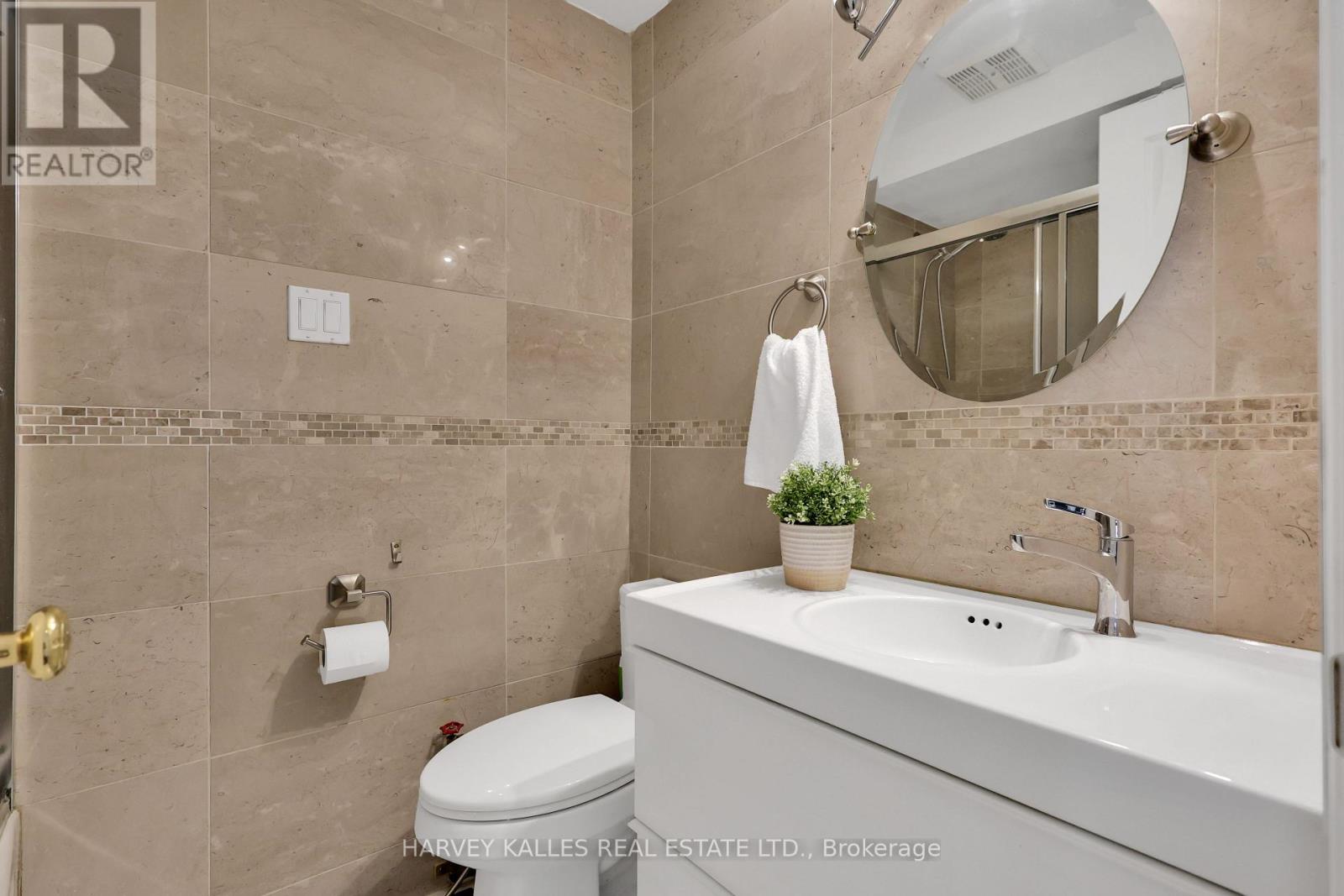 47 Aberfeldy Crescent, Markham, Ontario  L3T 4C1 - Photo 15 - N12960082