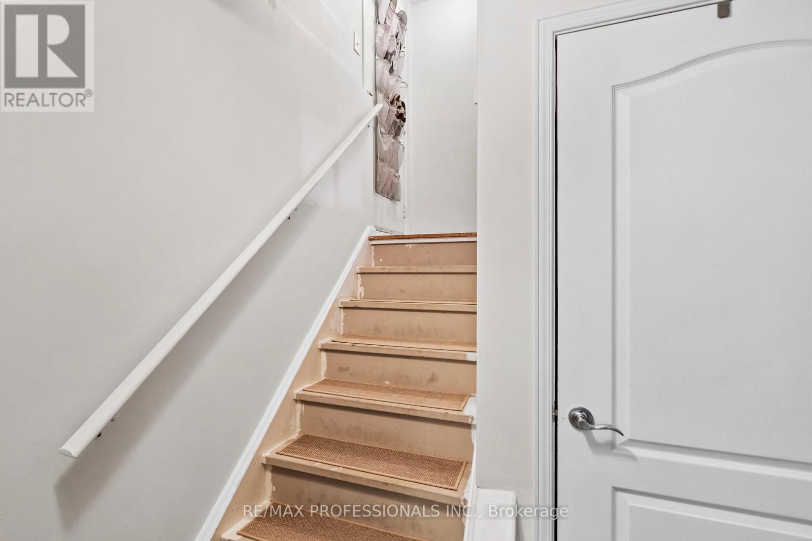 135 Professor Day Drive, Bradford West Gwillimbury, Ontario  L3Z 3B9 - Photo 29 - N12968182