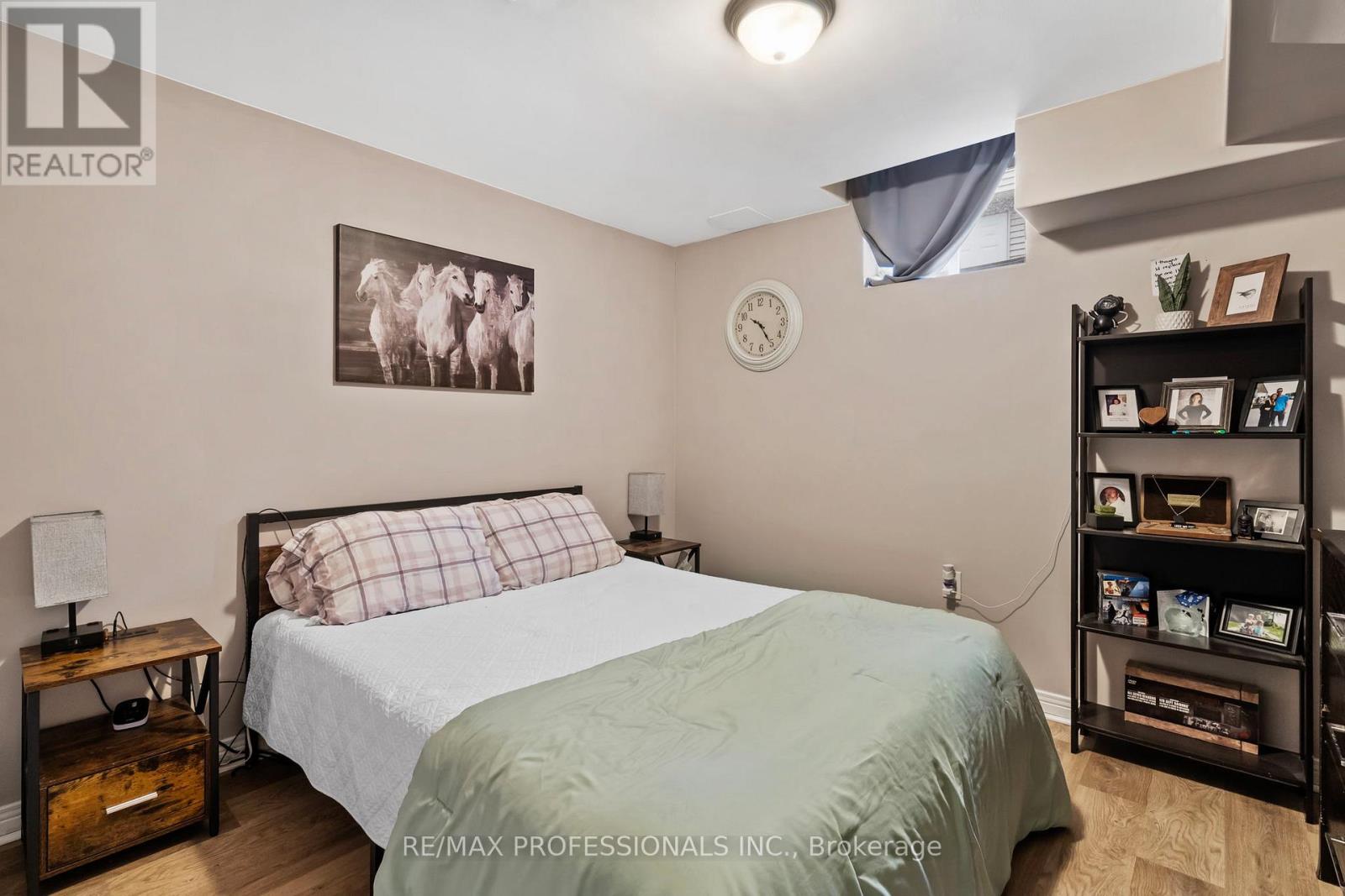 135 Professor Day Drive, Bradford West Gwillimbury, Ontario  L3Z 3B9 - Photo 33 - N12968182