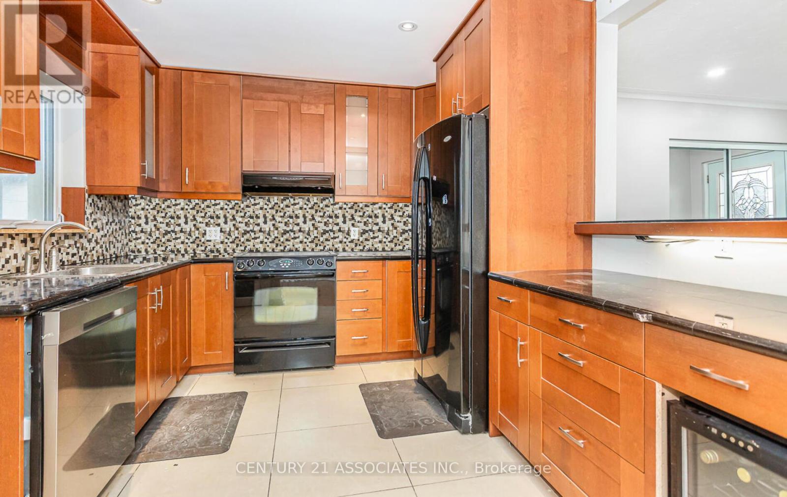 1338 Waverly Avenue, Oakville, Ontario  L6L 2S3 - Photo 15 - W12968348