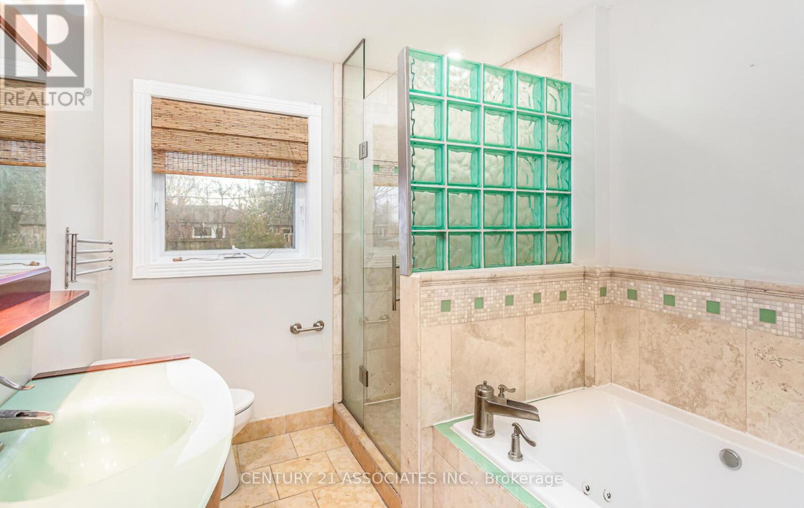 1338 Waverly Avenue, Oakville, Ontario  L6L 2S3 - Photo 22 - W12968348