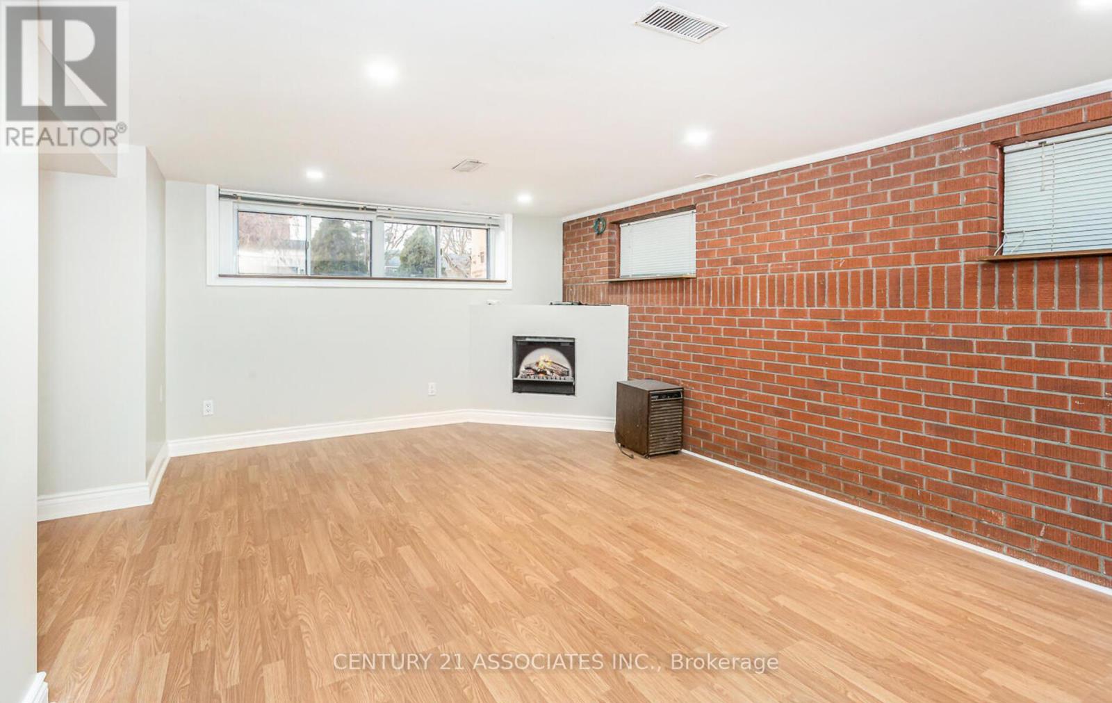 1338 Waverly Avenue, Oakville, Ontario  L6L 2S3 - Photo 27 - W12968348