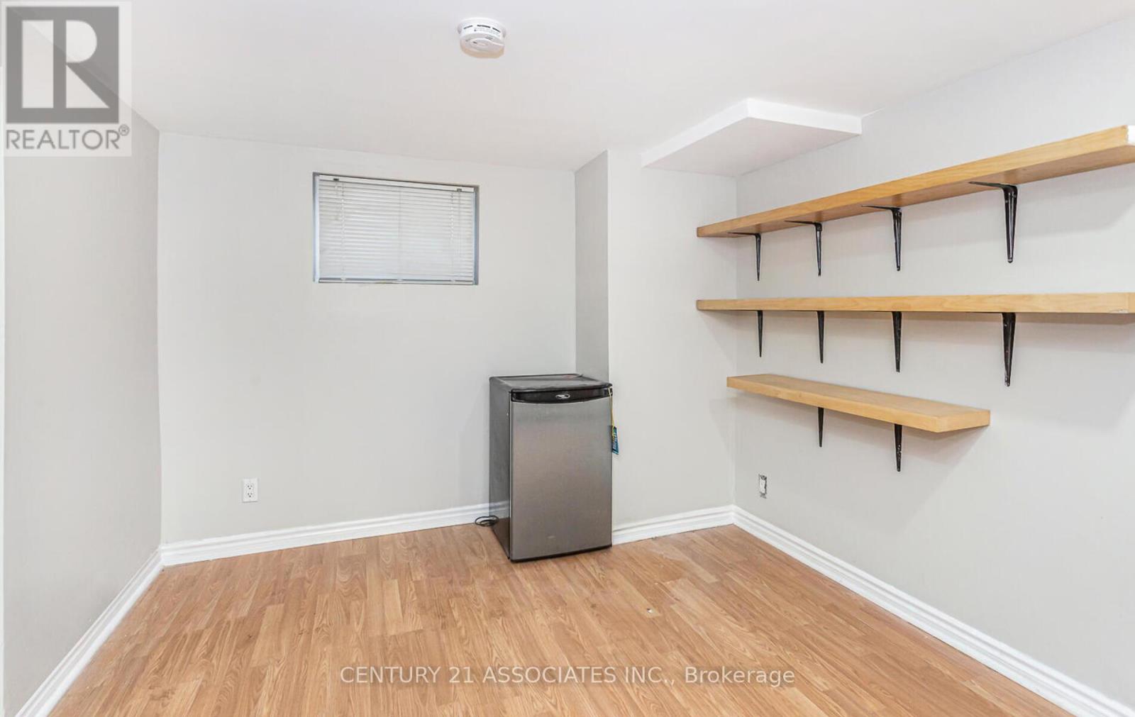 1338 Waverly Avenue, Oakville, Ontario  L6L 2S3 - Photo 33 - W12968348