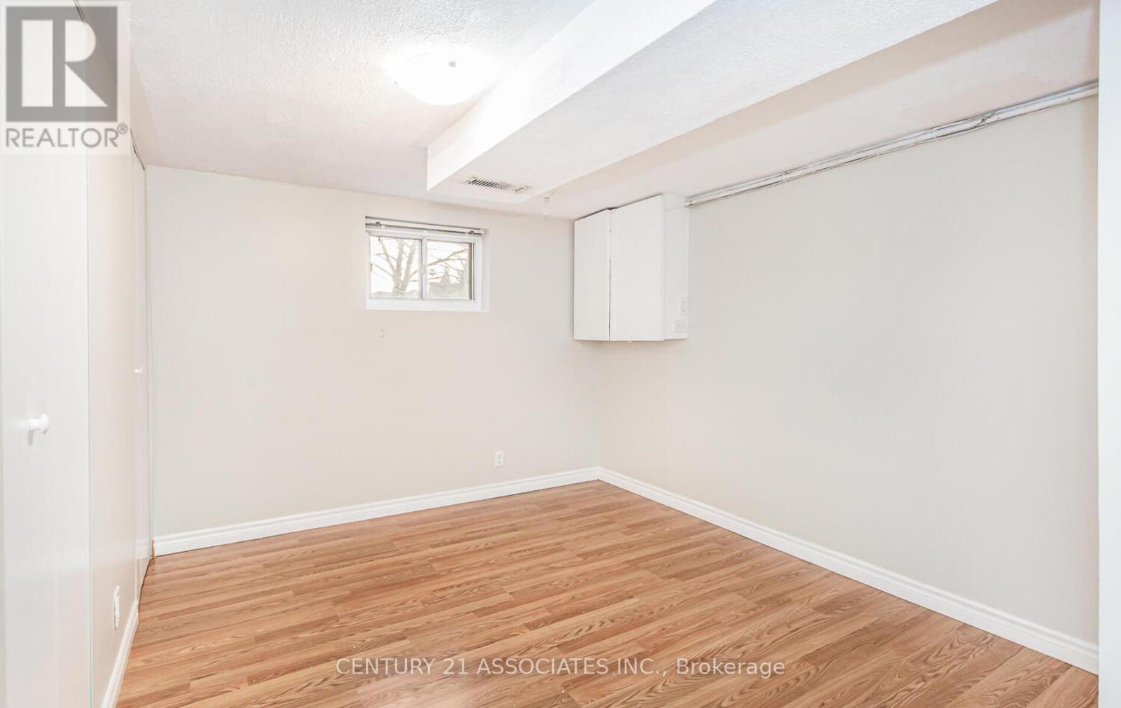 1338 Waverly Avenue, Oakville, Ontario  L6L 2S3 - Photo 36 - W12968348