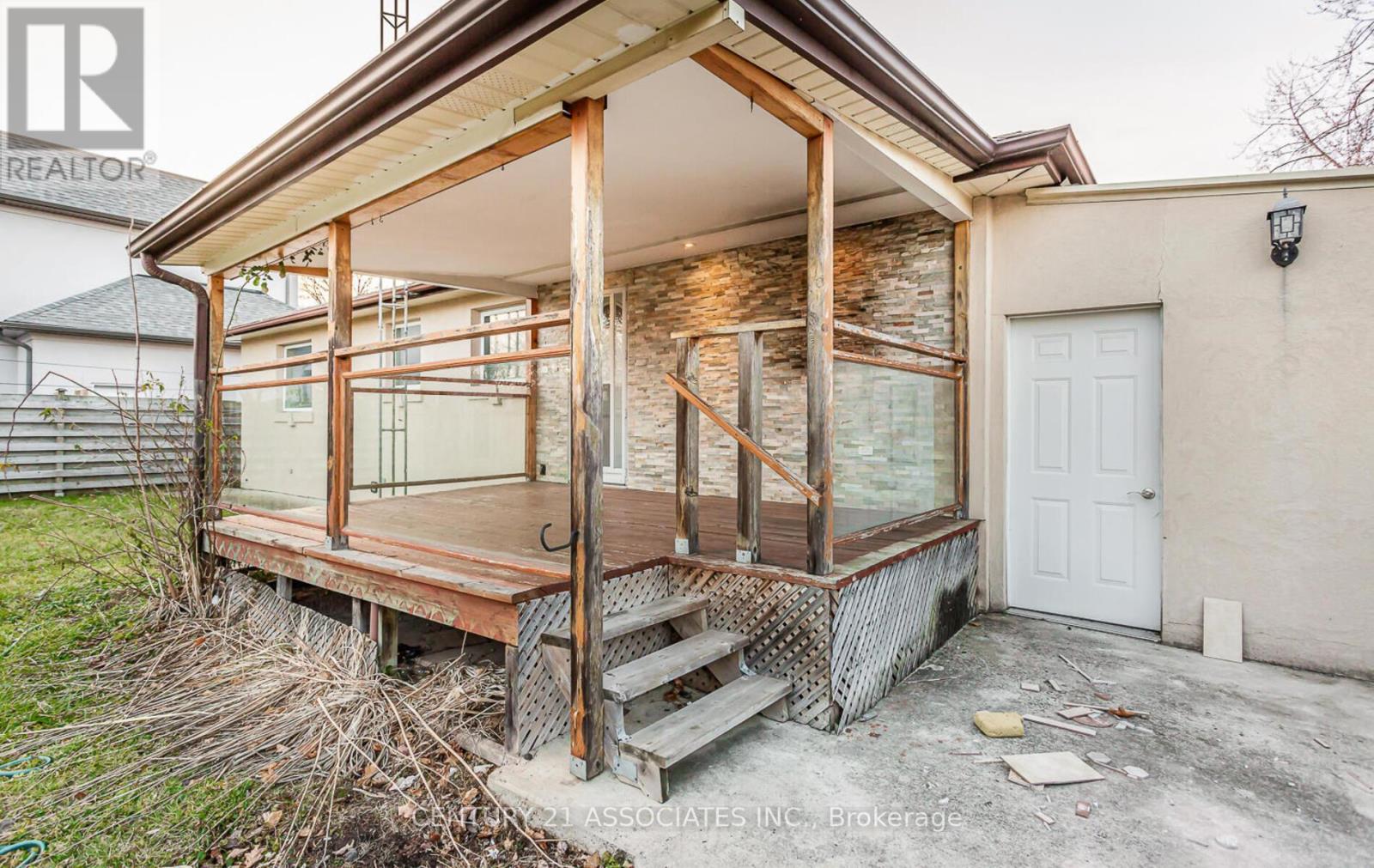 1338 Waverly Avenue, Oakville, Ontario  L6L 2S3 - Photo 50 - W12968348