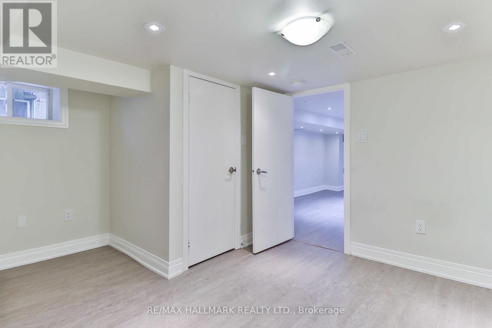 281 Symington Avenue, Toronto, Ontario  M6P 3W7 - Photo 10 - W12968350