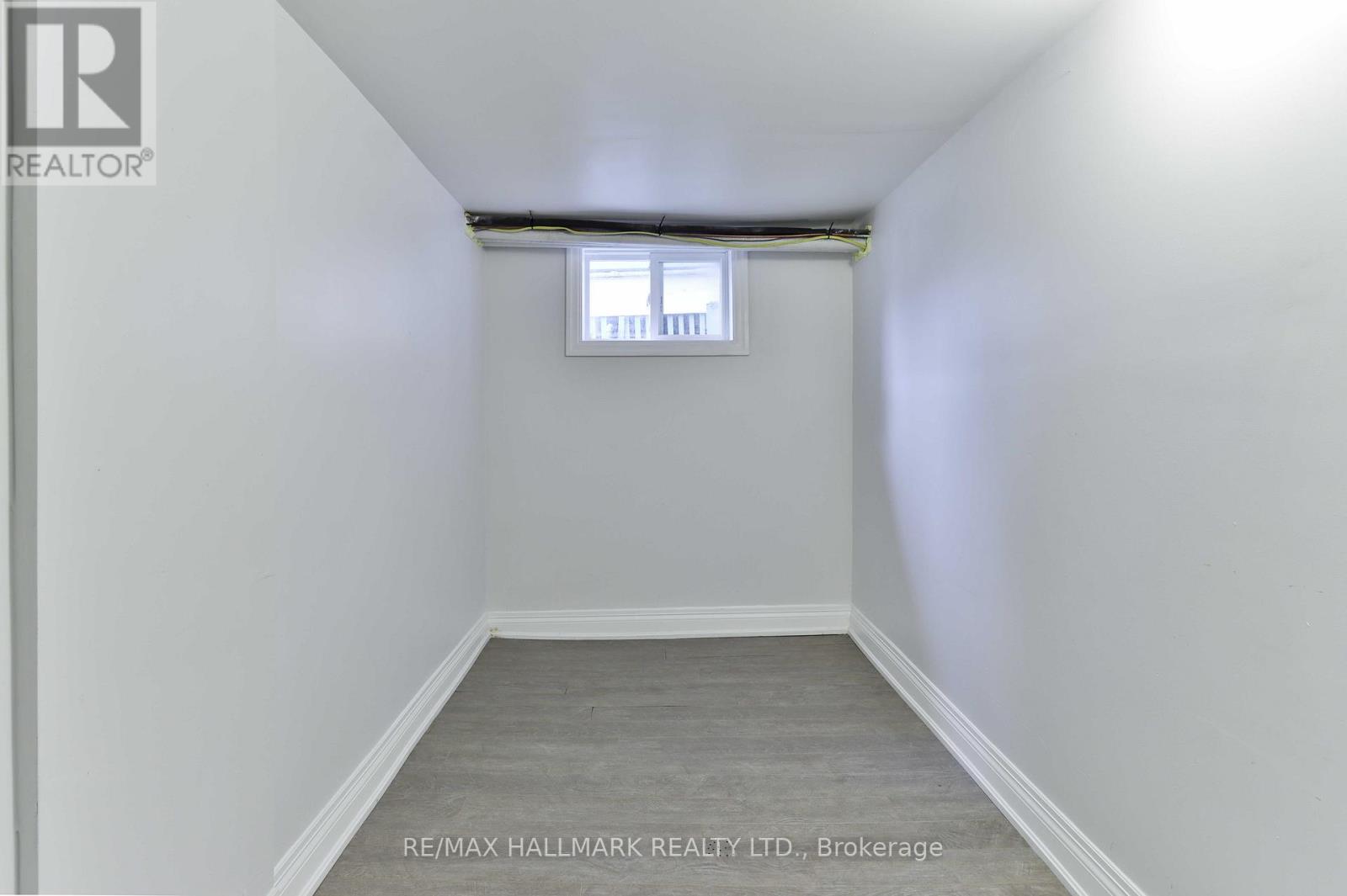 281 Symington Avenue, Toronto, Ontario  M6P 3W7 - Photo 11 - W12968350